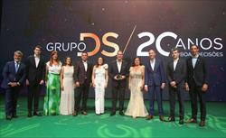Grupo Decisões e Soluções assinala 20 anos com evento que reúne mais de 2 000 pessoas e entrega mais 100 mil euros à Associação Sara Carreira