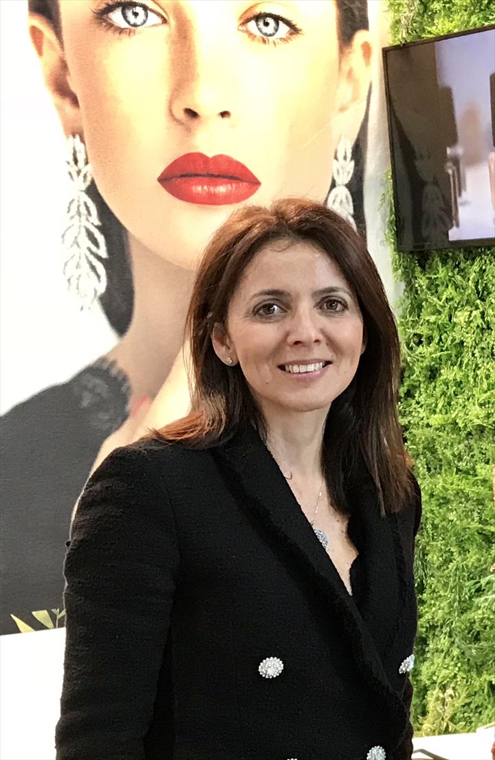 Entrevista à CEO d-beautygroup, Sra. Mery Oaknin