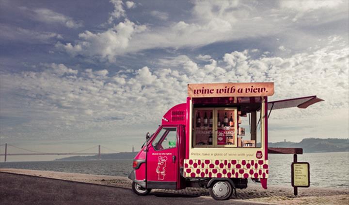 A Wine With a View é uma marca que se dedica à comercialização de vinhos portugueses.