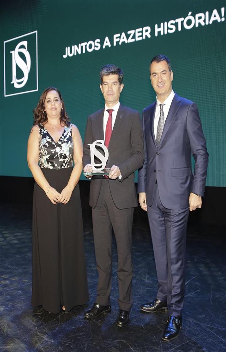 Na Reunião Geral da DECISÕES E SOLUÇÕES foram reconhecidos os melhores do ano de 2017.