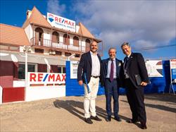 RE/MAX Tropical Assets celebra o primeiro aniversário com dois milhões de euros de volume de negócios e parceria estratégica com RE/MAX + Grupo Vantagem