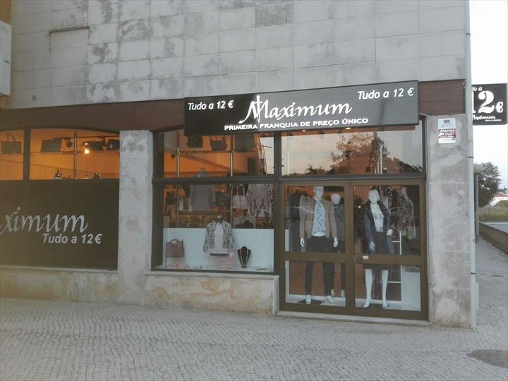 O Grupo MAXI DIEZ (Tudo à 10 €) segue abrindo novos franchisings da sua outra marca de preço único 12€: brevemente iremos abrir loja em Riba-roja de Tùria (Valência)