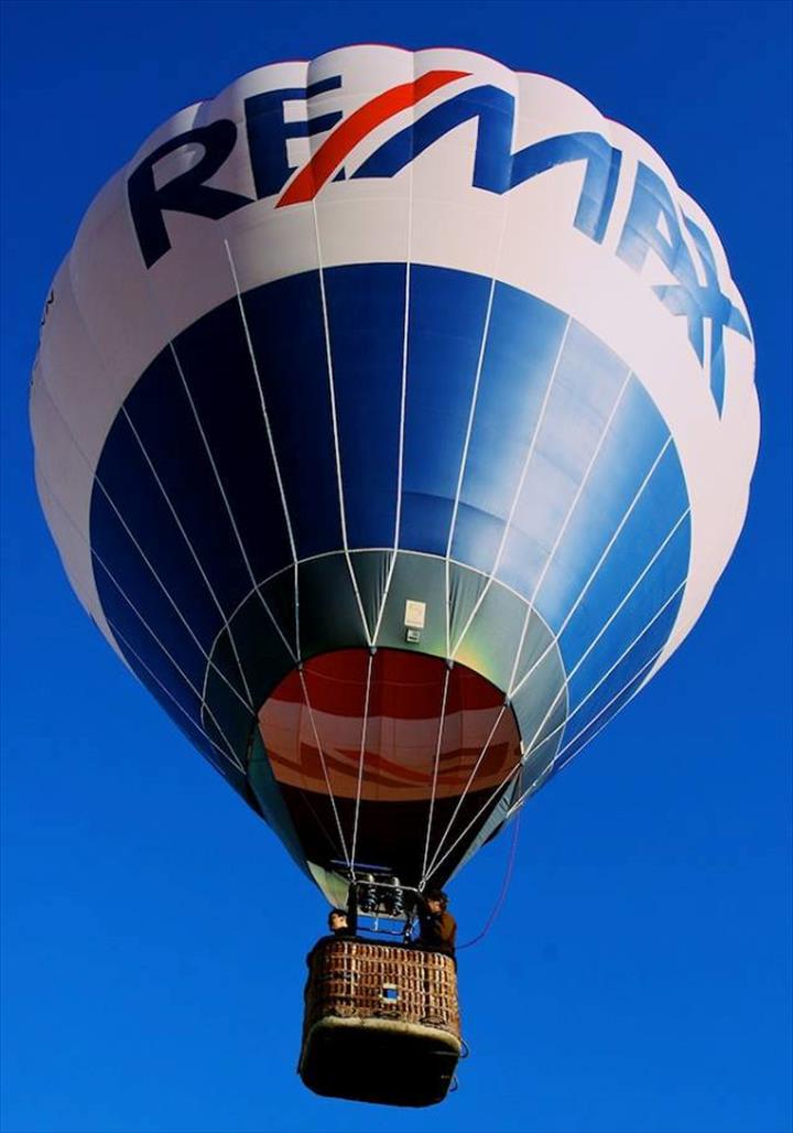 Balão de ar quente RE/MAX anima noite de São João do Porto 