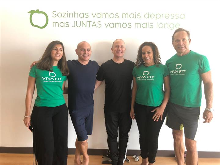 VIVAFIT RECEBE EM PORTUGAL GURU DO PILATES MICHAEL KING